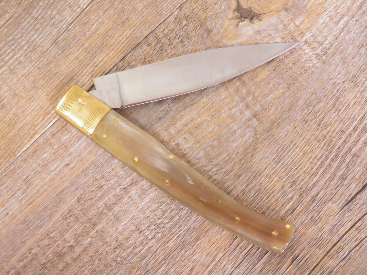 Coltello pattada manico in corno striato – La Bottega del Corallo